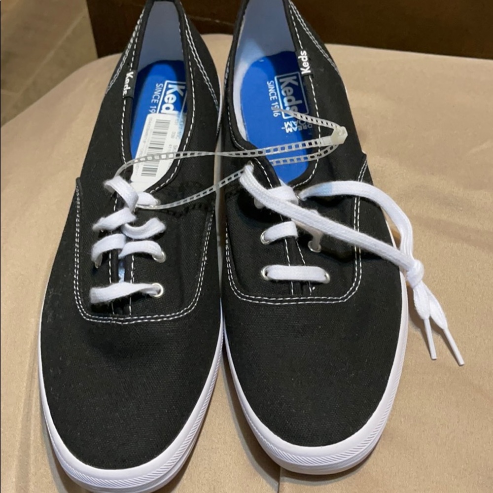 Keds women black size 9 1/2